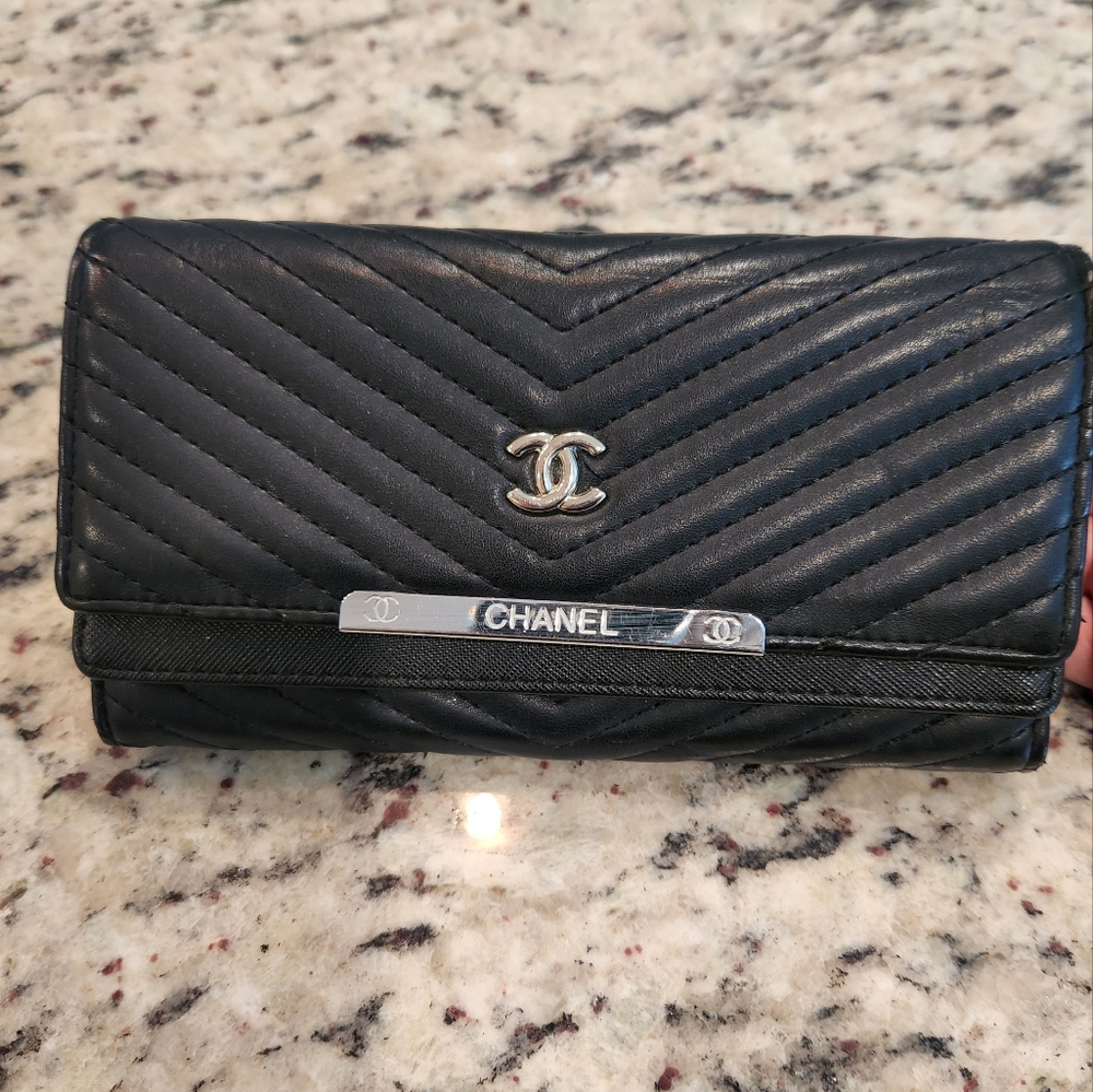 Black Wallet